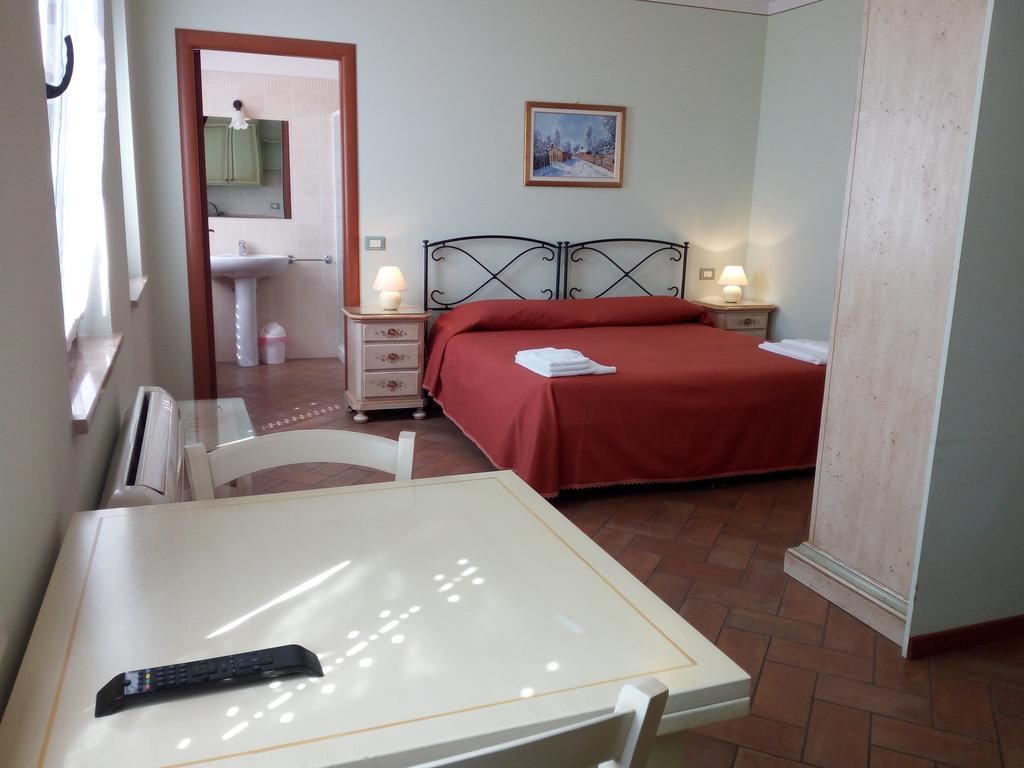 Bb Mambrotta Guest House San Martino Buon Albergo Ngoại thất bức ảnh
