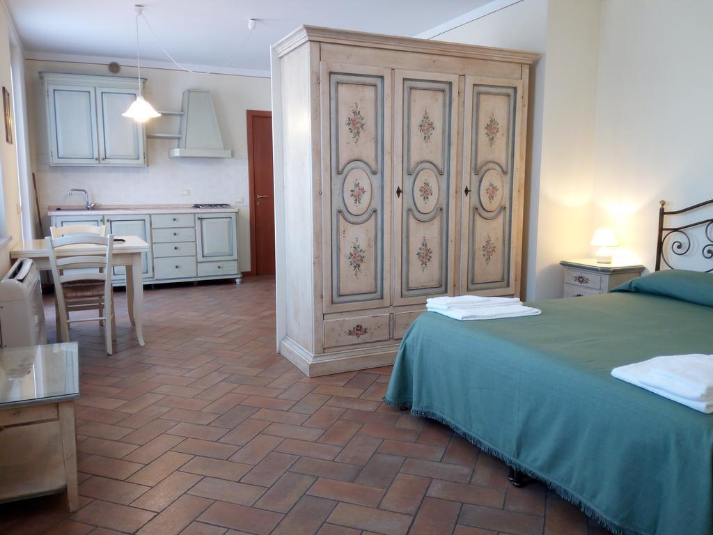 Bb Mambrotta Guest House San Martino Buon Albergo Ngoại thất bức ảnh